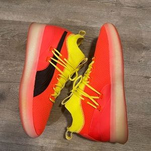 Puma Clyde Court (red blast)